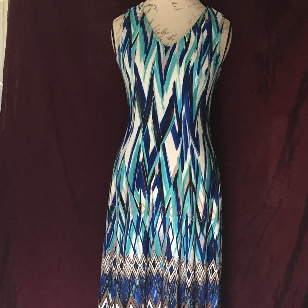 #131 Danny and nicole sleeveless dress